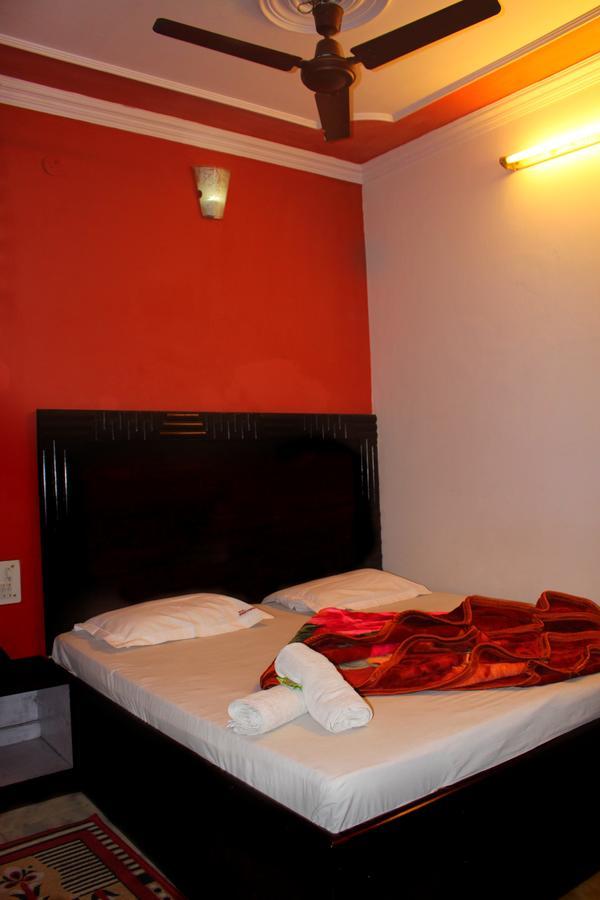 Hotel Venus International New Delhi Exterior photo